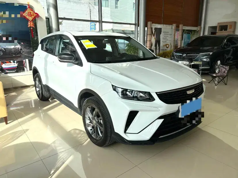 2025 GEELY COOLRAY thumbnail 3