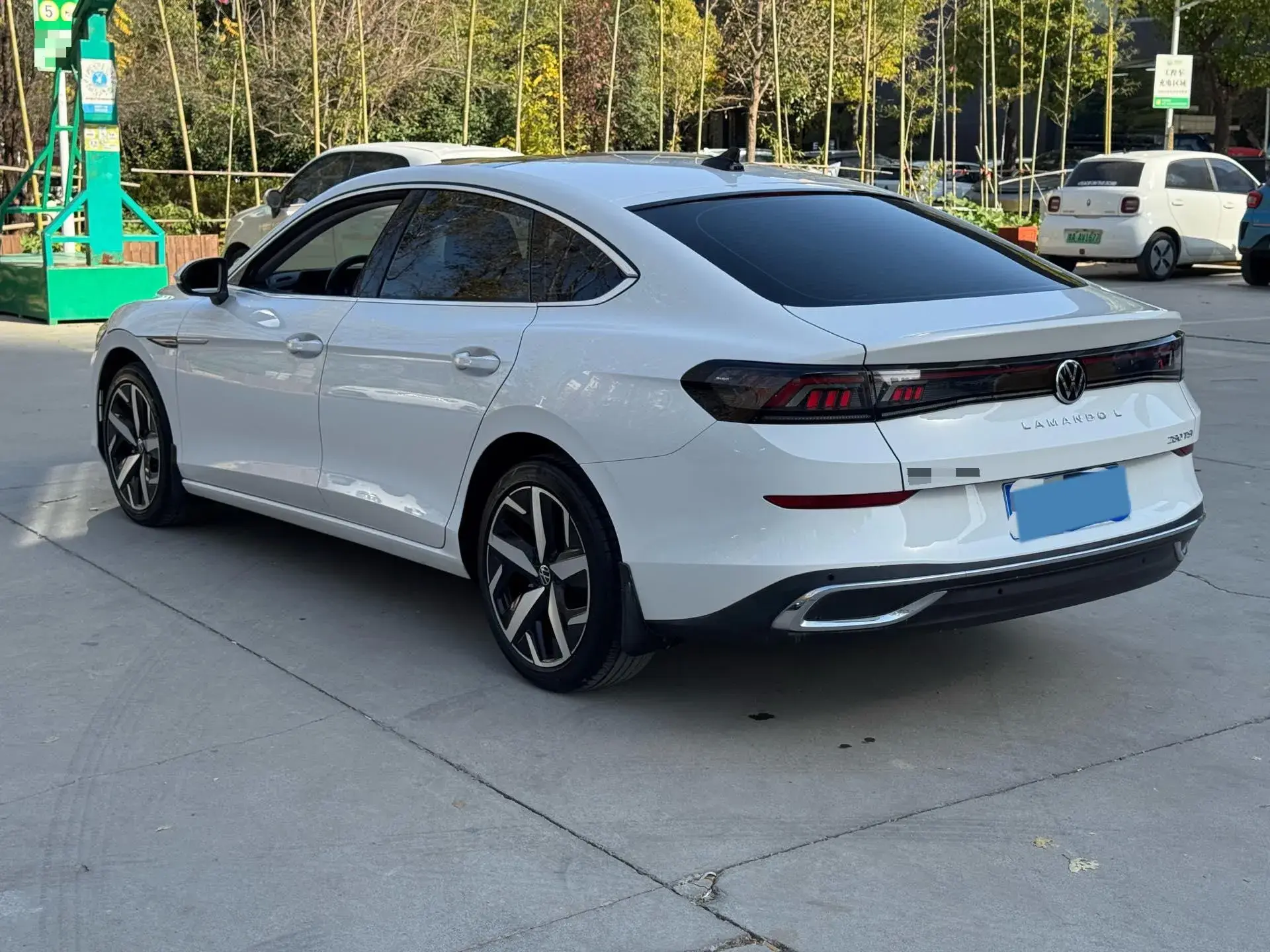 2022 VOLKSWAGEN LAMANDO thumbnail 4