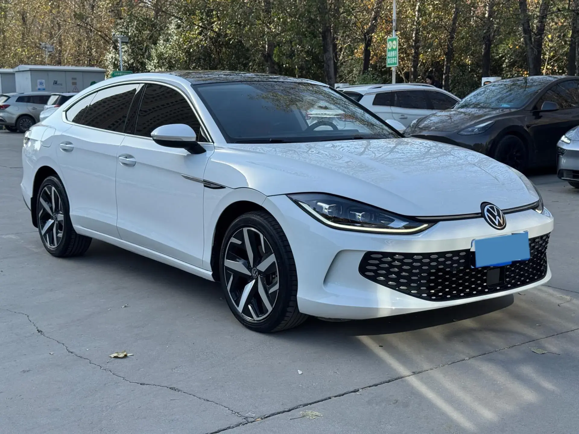 2022 VOLKSWAGEN LAMANDO thumbnail 3