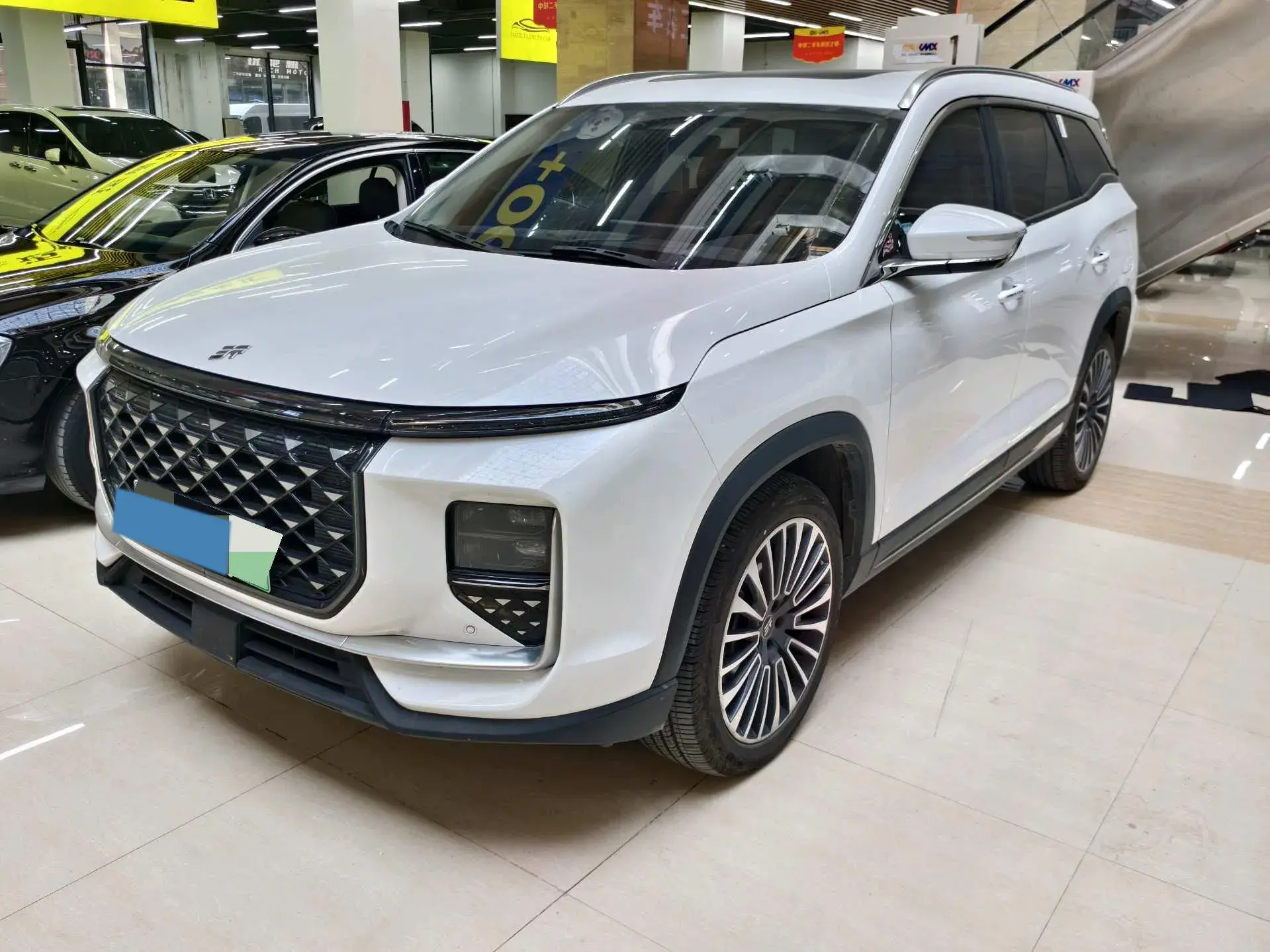 2023 JETOUR X70 view 1