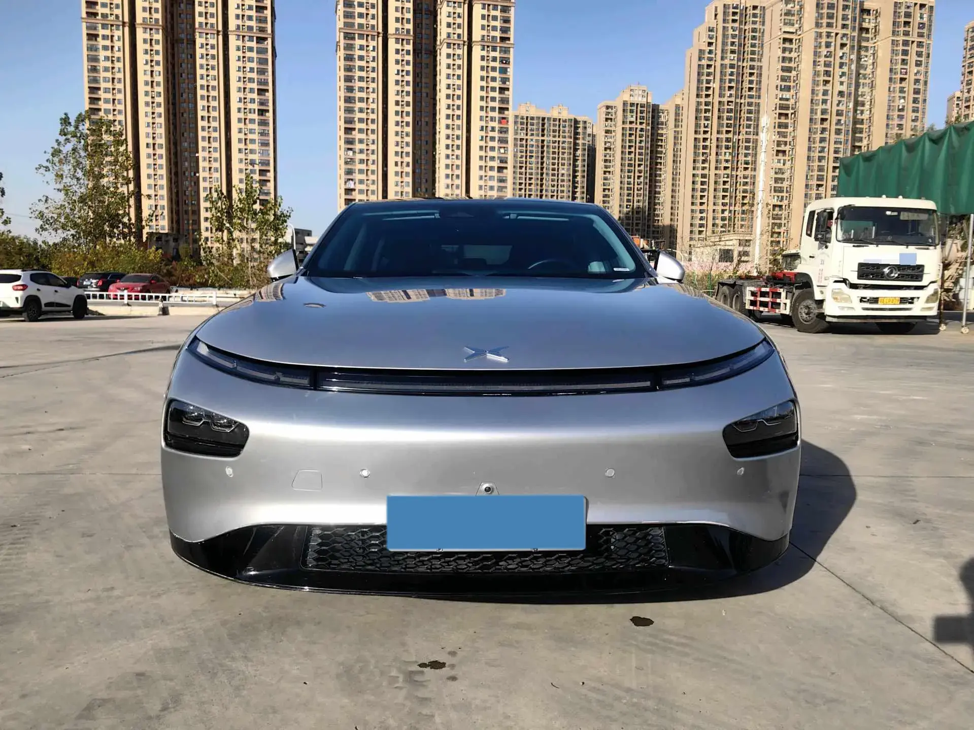 2020 XPENG P7 thumbnail 2