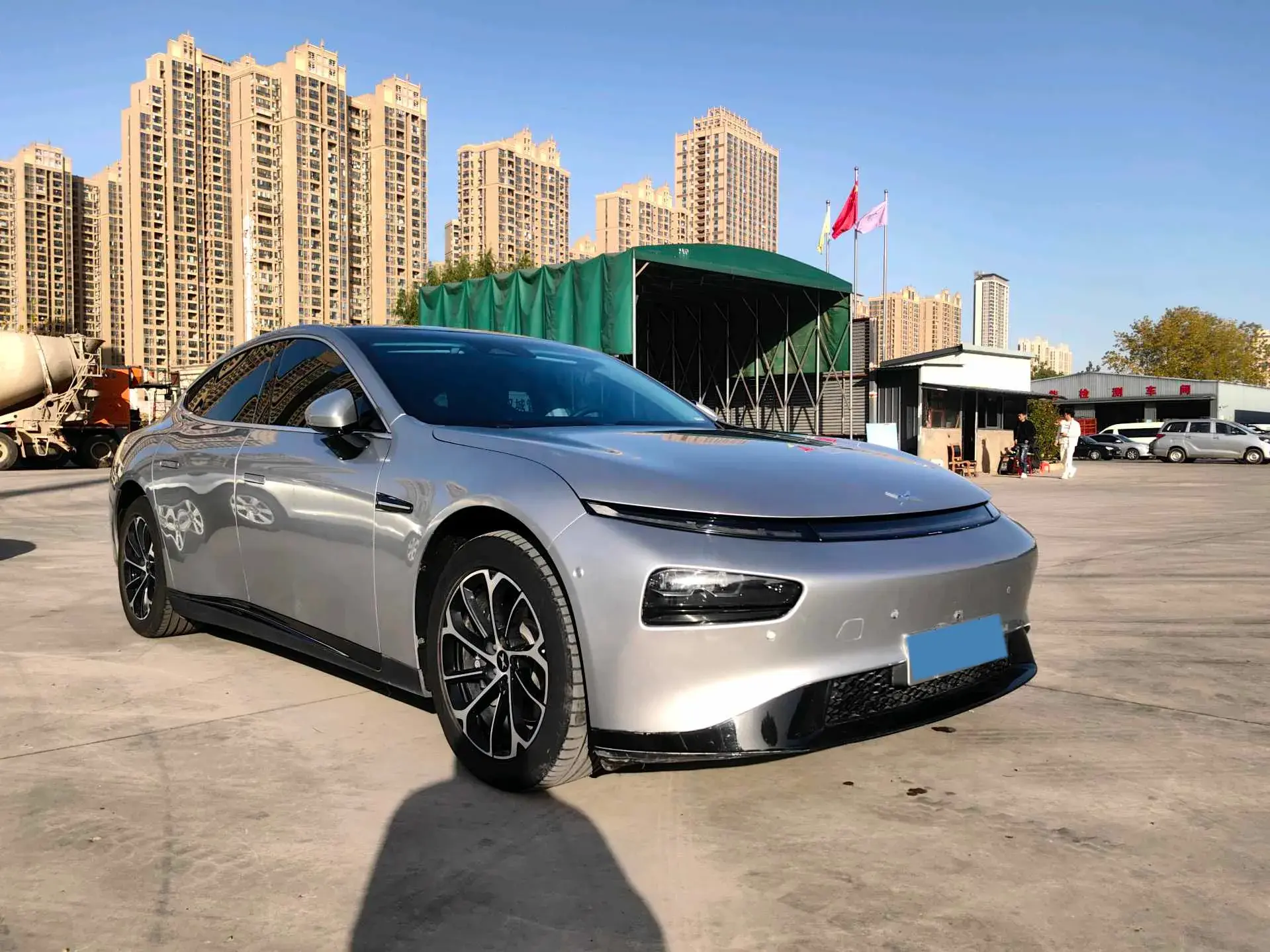 2020 XPENG P7 thumbnail 3