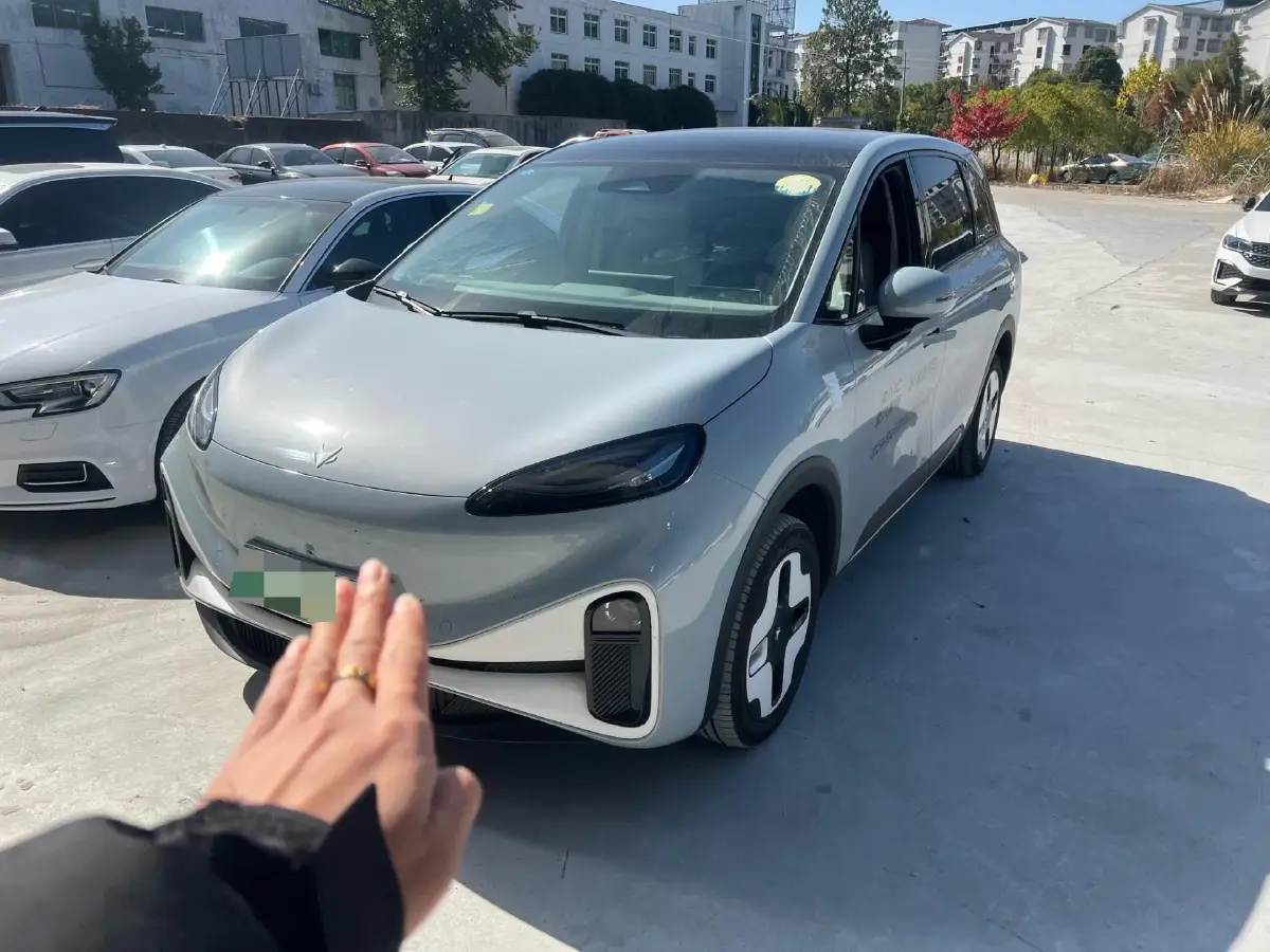 2024 ARCFOX KAOLA S BEV 58.8KWH