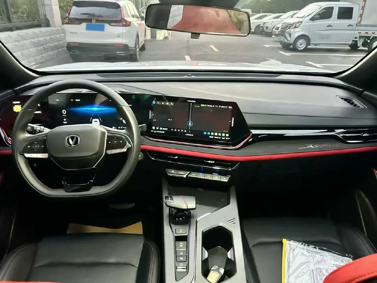 2025 ChangAn X5 PLUS 1.5T 188HP L4 7DCT,autocango,china used car exporter,china ev exporter,chinese used car exporter,chinese used ev exporter
