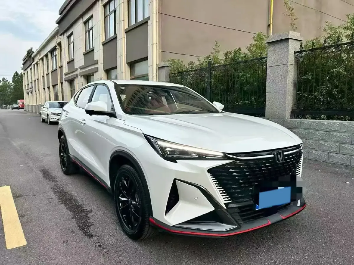 2025 ChangAn X5 PLUS 1.5T 188HP L4 7DCT,autocango,china used car exporter,china ev exporter,chinese used car exporter,chinese used ev exporter