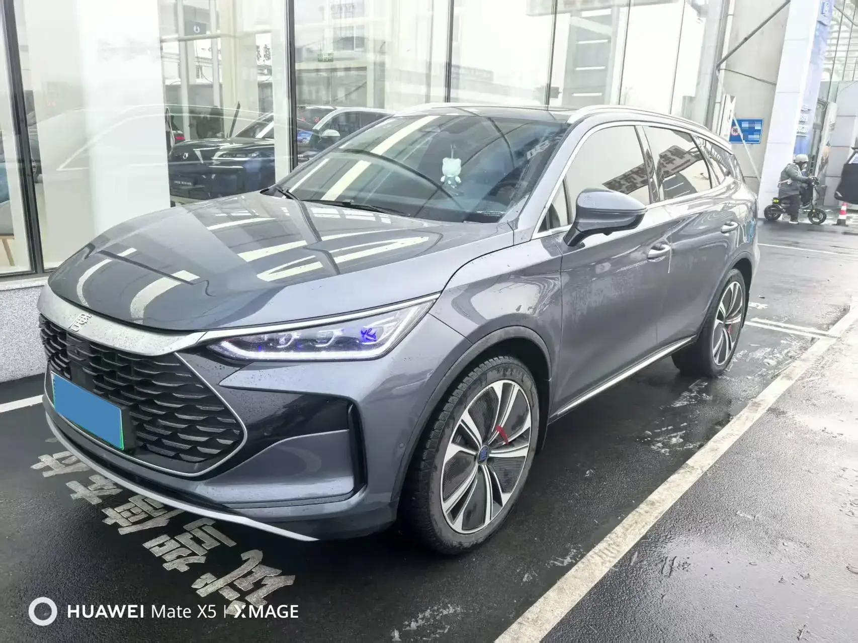 2022 BYD TANG thumbnail 4