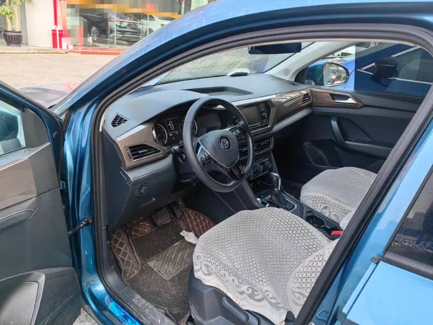 2020 VOLKSWAGEN THARU thumbnail 3