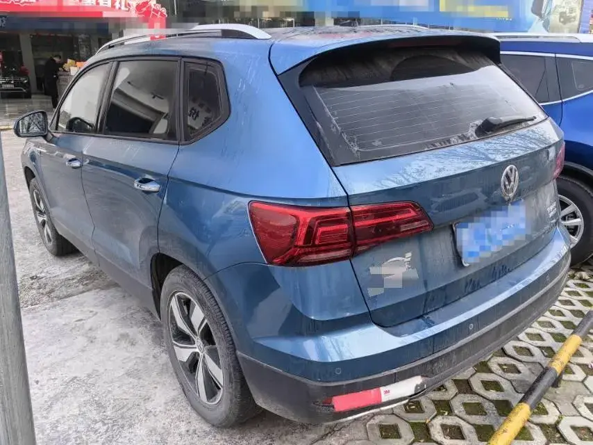 2020 VOLKSWAGEN THARU thumbnail 4