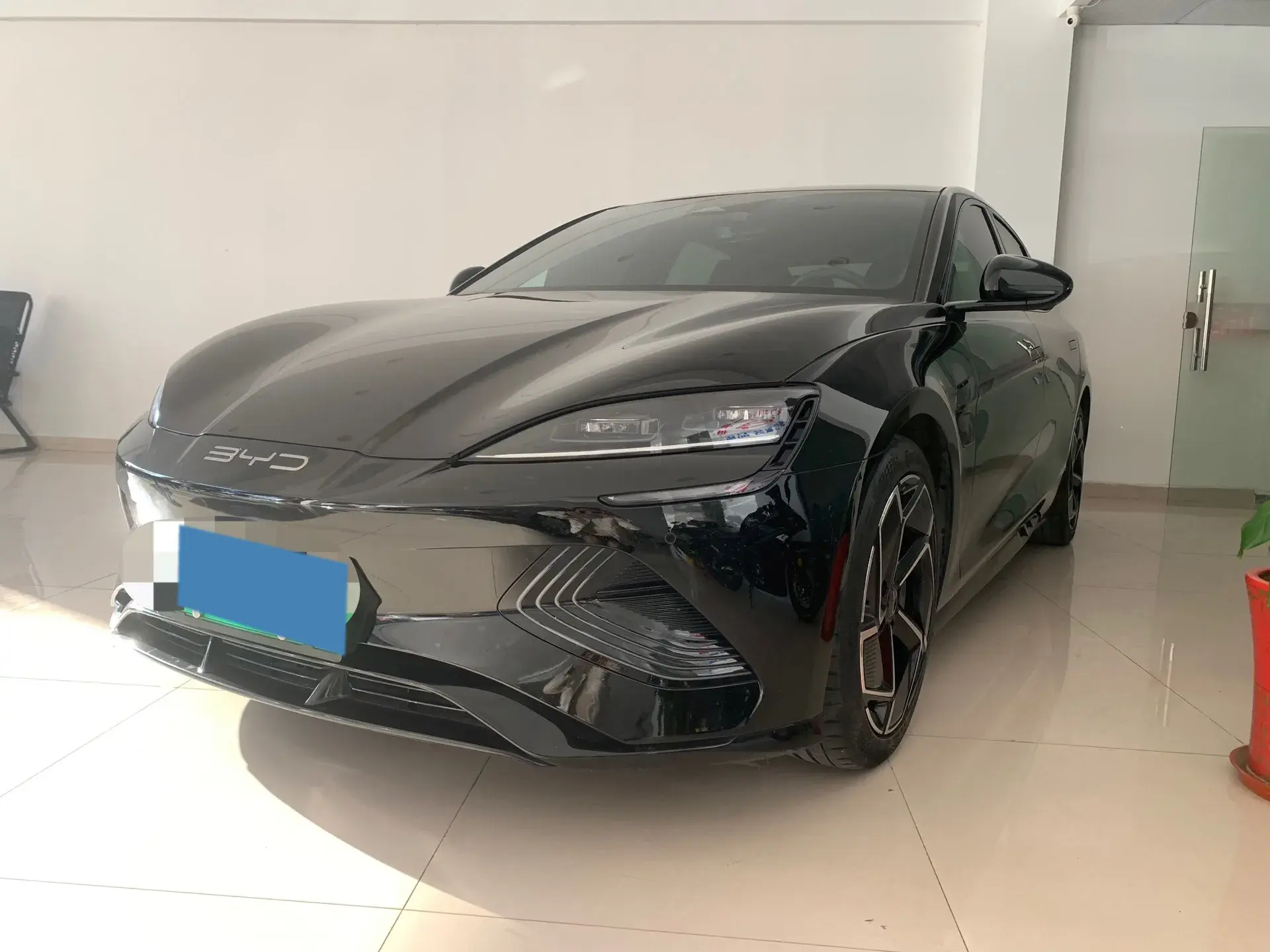 2022 BYD SEAL view 1