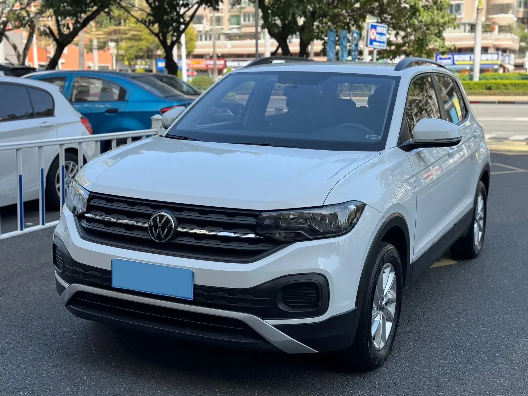 2021 VOLKSWAGEN TACQUA view 1