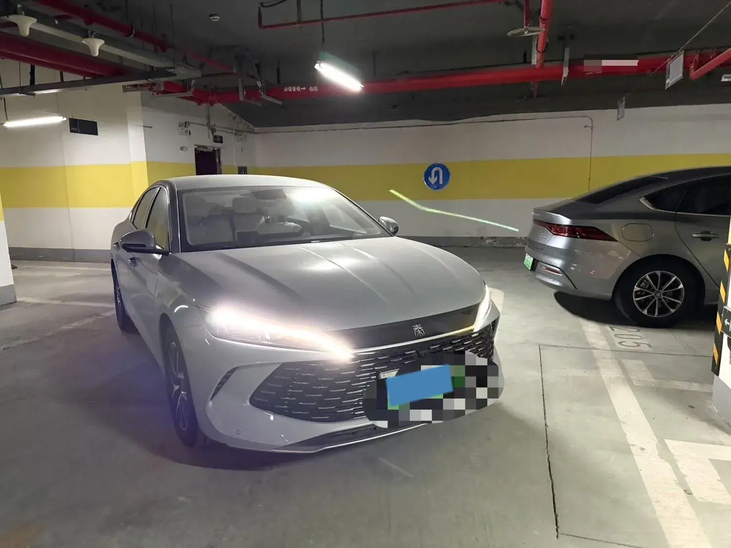 2024 BYD QINL thumbnail 3