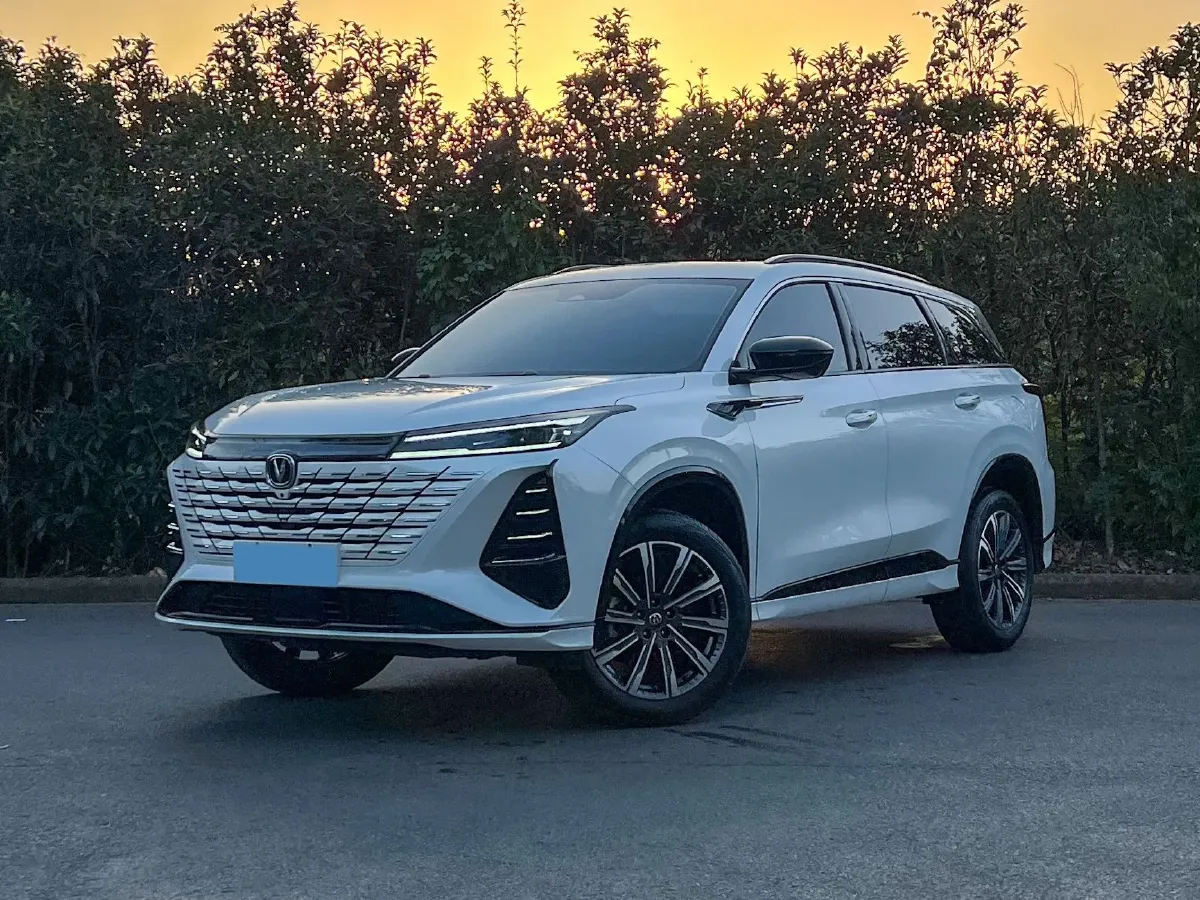 2023 ChangAn CS75 Plus iDD 1.5T 170HP L4 6TCT PHEV 28.39KWH,autocango,china used car exporter,china ev exporter,chinese used car exporter,chinese used ev exporter