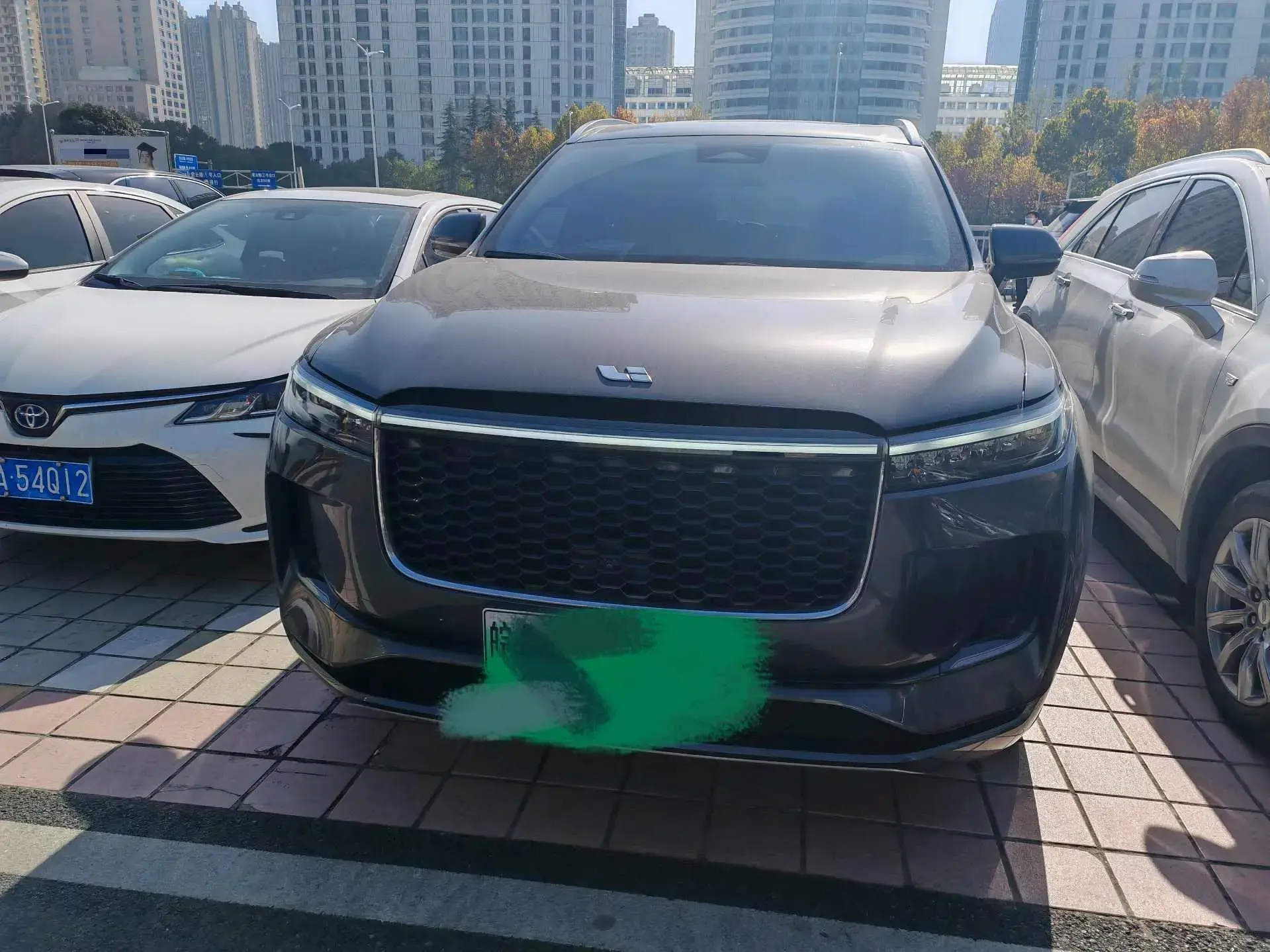 2021 LI ONE thumbnail 2