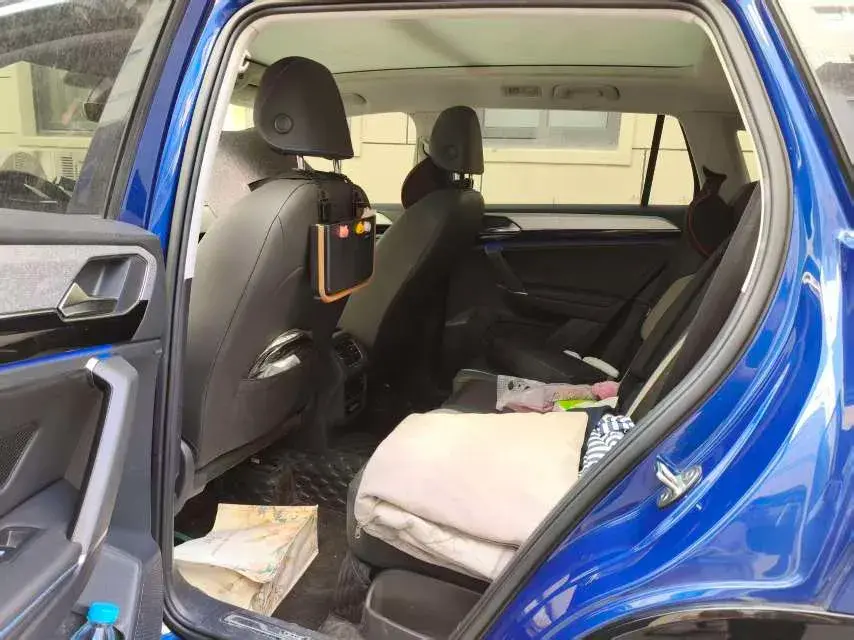 2022 VOLKSWAGEN TAYRON thumbnail 2