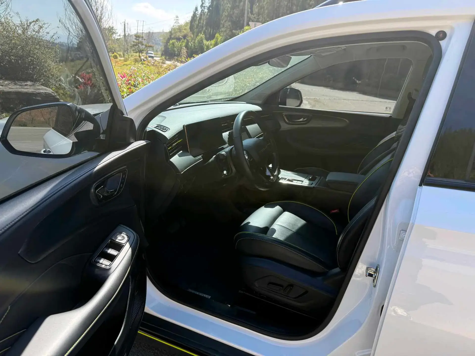 2021 ROEWE RX5 thumbnail 4