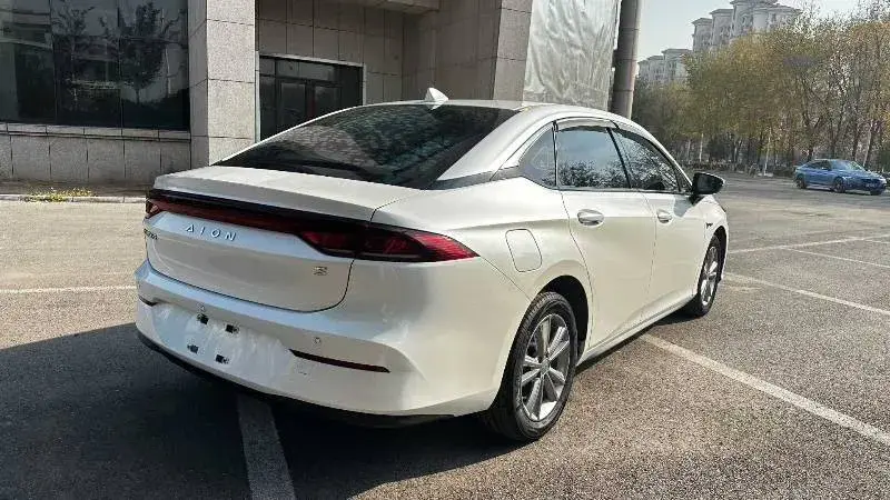 2022 AION S thumbnail 2