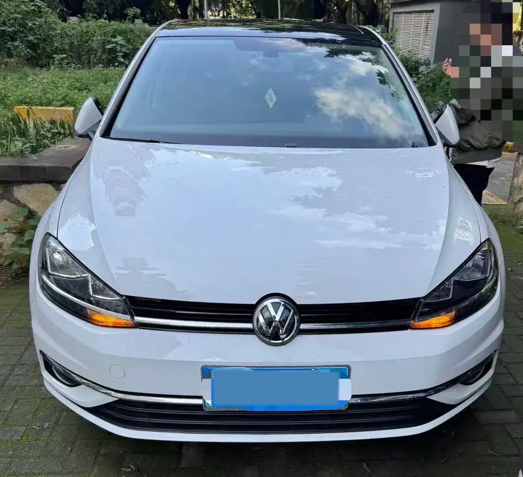 2020 VOLKSWAGEN GOLF thumbnail 2