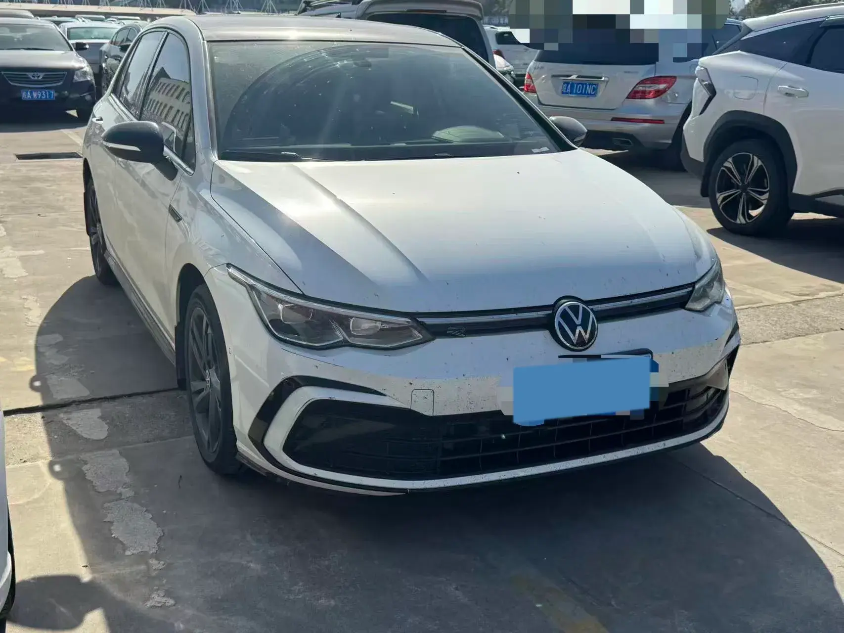 2023 VOLKSWAGEN GOLF thumbnail 3