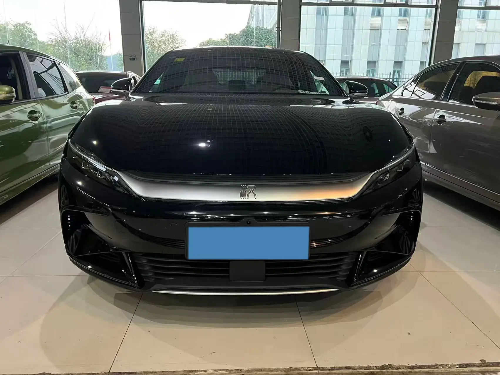 2025 BYD HAN thumbnail 2