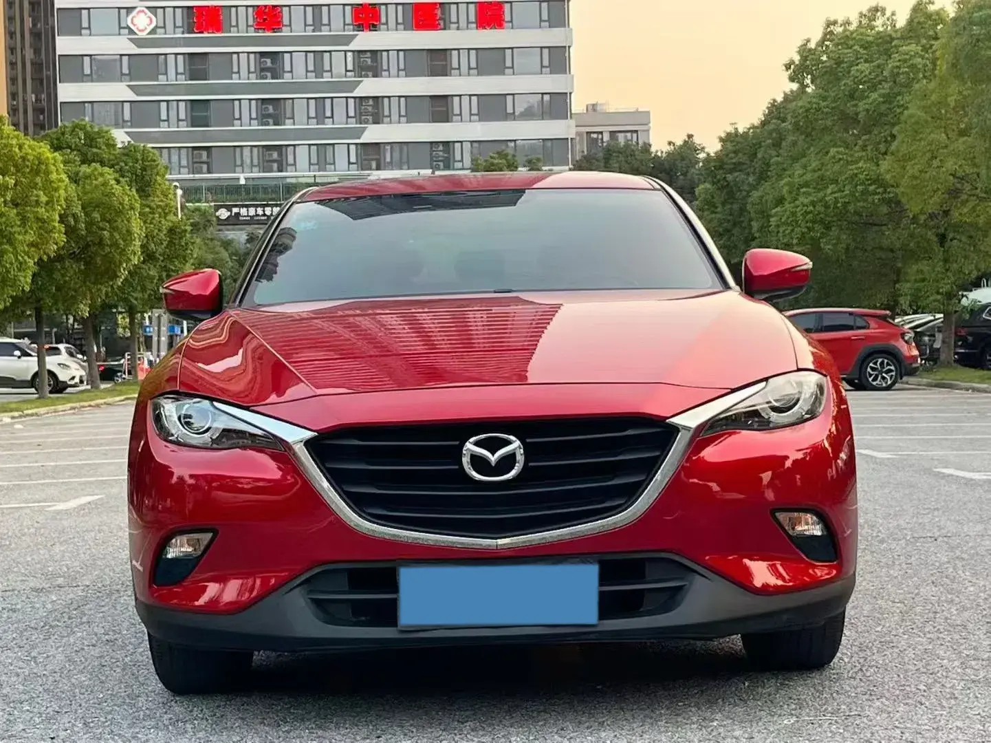 2018 MAZDA CX-4 thumbnail 2