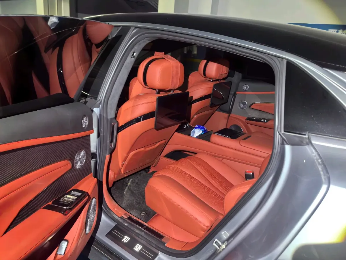 2025 YangWang U7 2.0T 245HP H4 E-CVT PHEV,autocango,china used car exporter,china ev exporter,chinese used car exporter,chinese used ev exporter