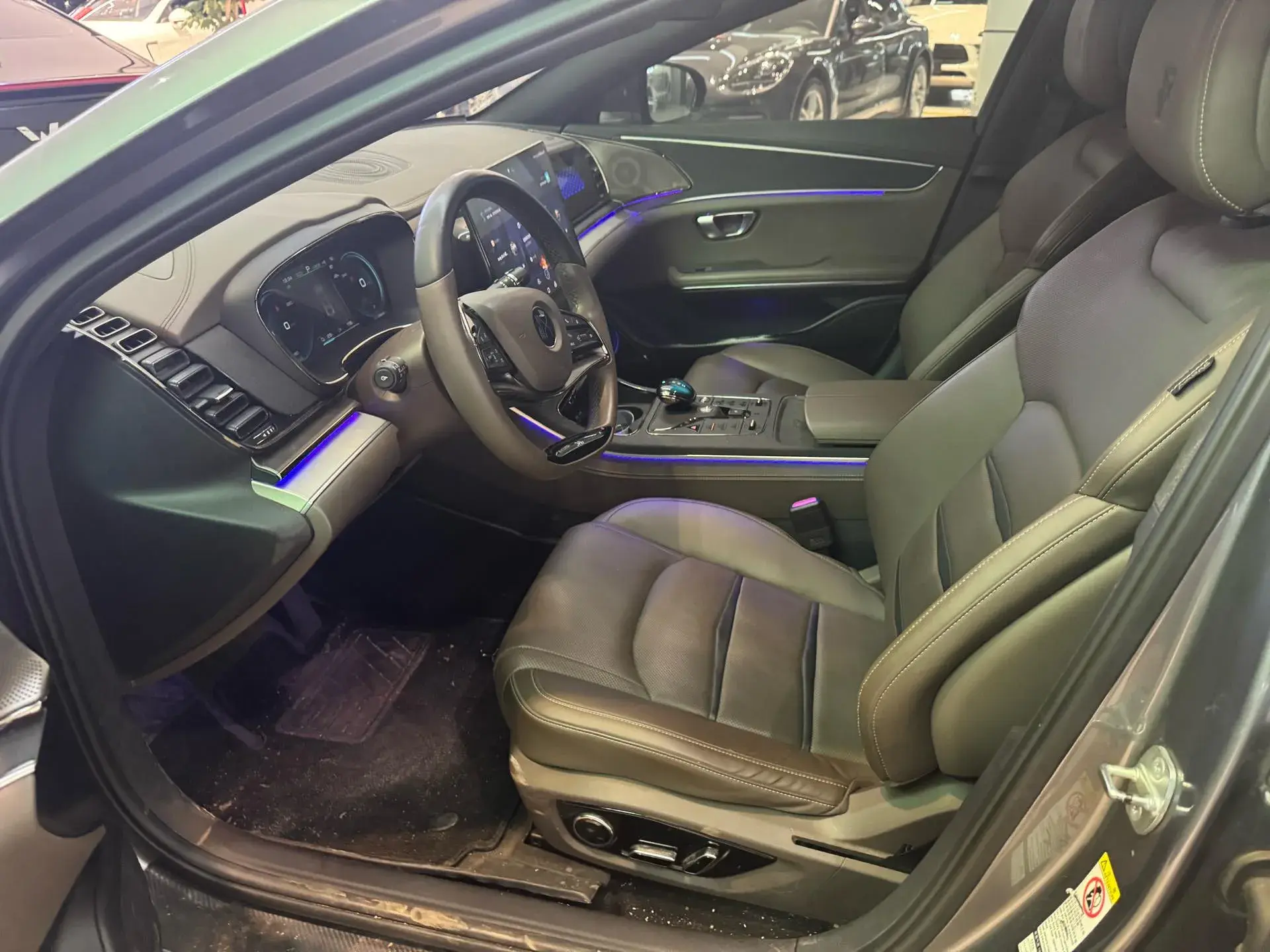 2021 BYD HAN thumbnail 3