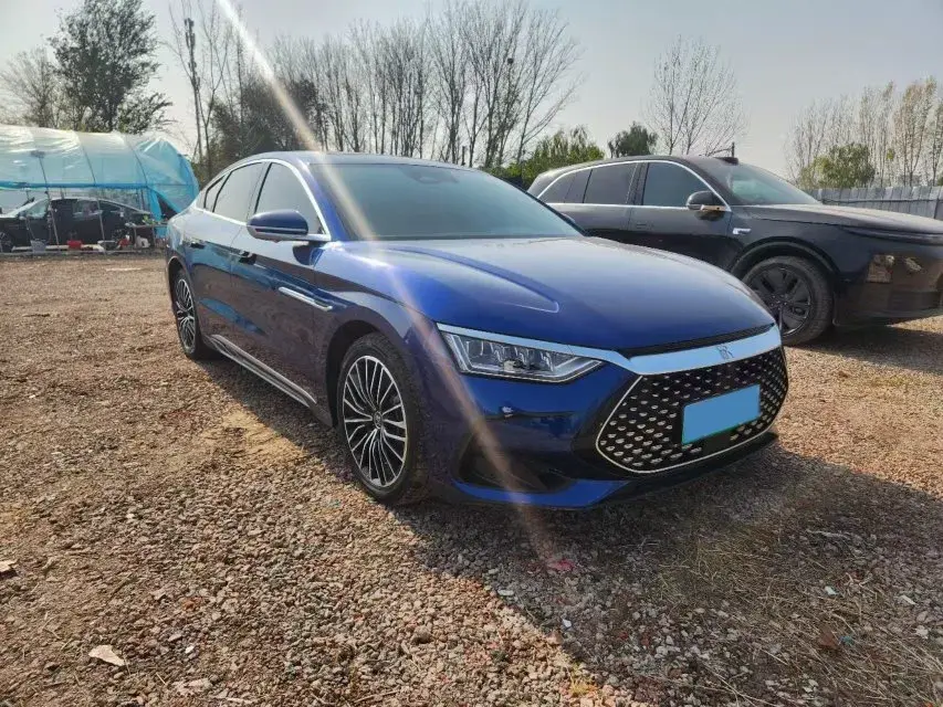 2022 BYD HAN thumbnail 3