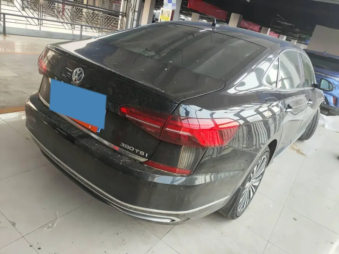 2020 VOLKSWAGEN PASSAT thumbnail 2