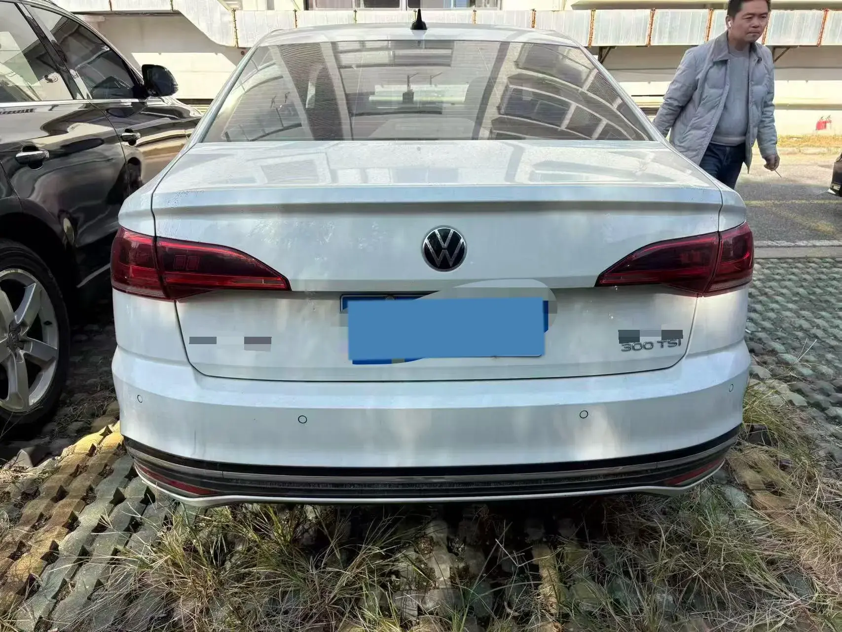 2023 VOLKSWAGEN BORA thumbnail 3