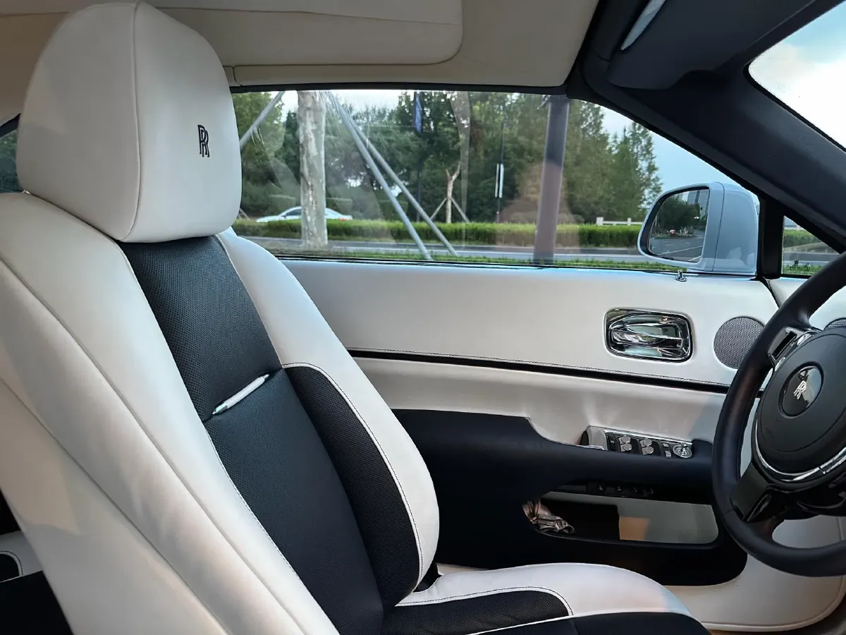 2018 Rolls-Royce Dawn 6.6T 571HP V12 8AT,autocango,china used car exporter,china ev exporter,chinese used car exporter,chinese used ev exporter