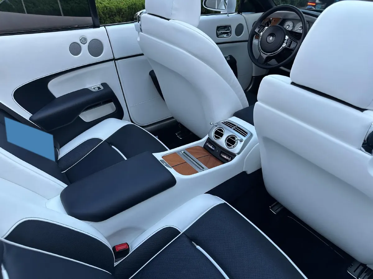 2018 Rolls-Royce Dawn 6.6T 571HP V12 8AT,autocango,china used car exporter,china ev exporter,chinese used car exporter,chinese used ev exporter