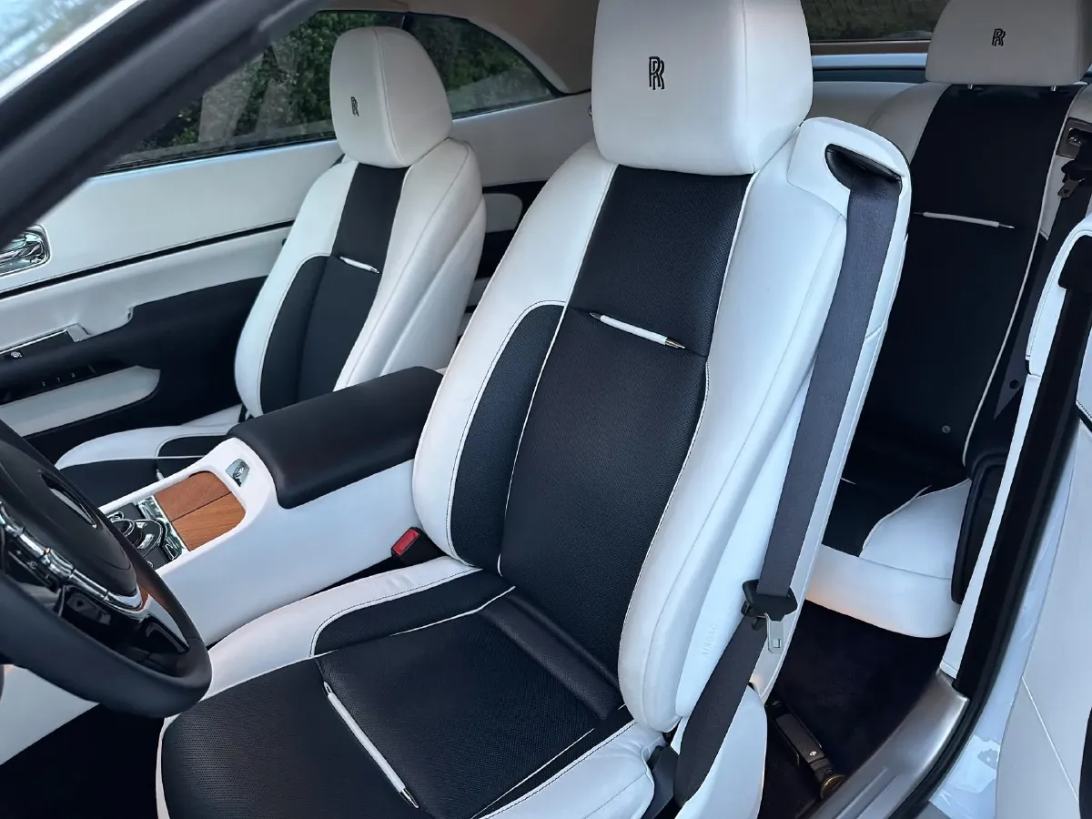 2018 Rolls-Royce Dawn 6.6T 571HP V12 8AT,autocango,china used car exporter,china ev exporter,chinese used car exporter,chinese used ev exporter