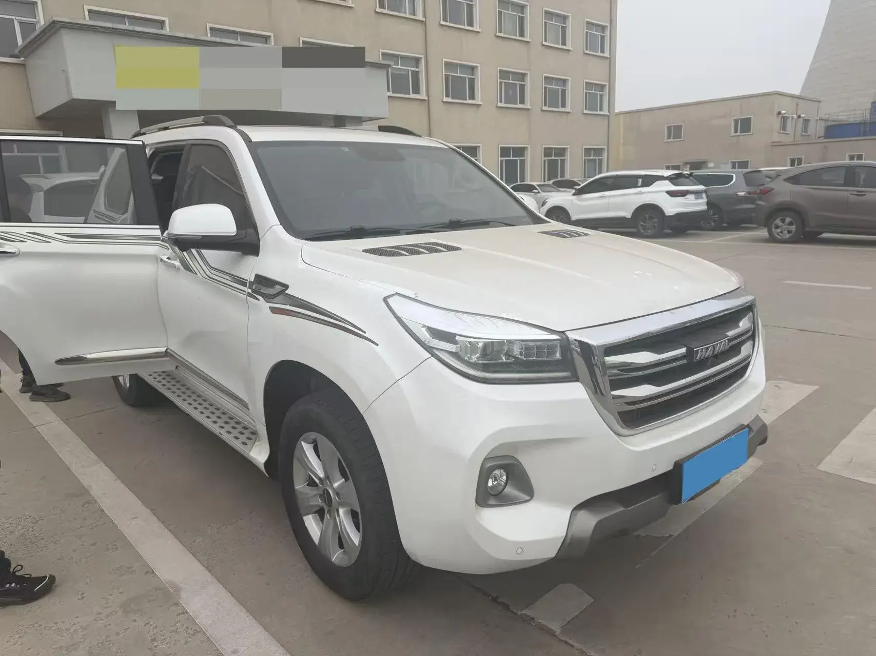 2020 HAVAL H9 thumbnail 3