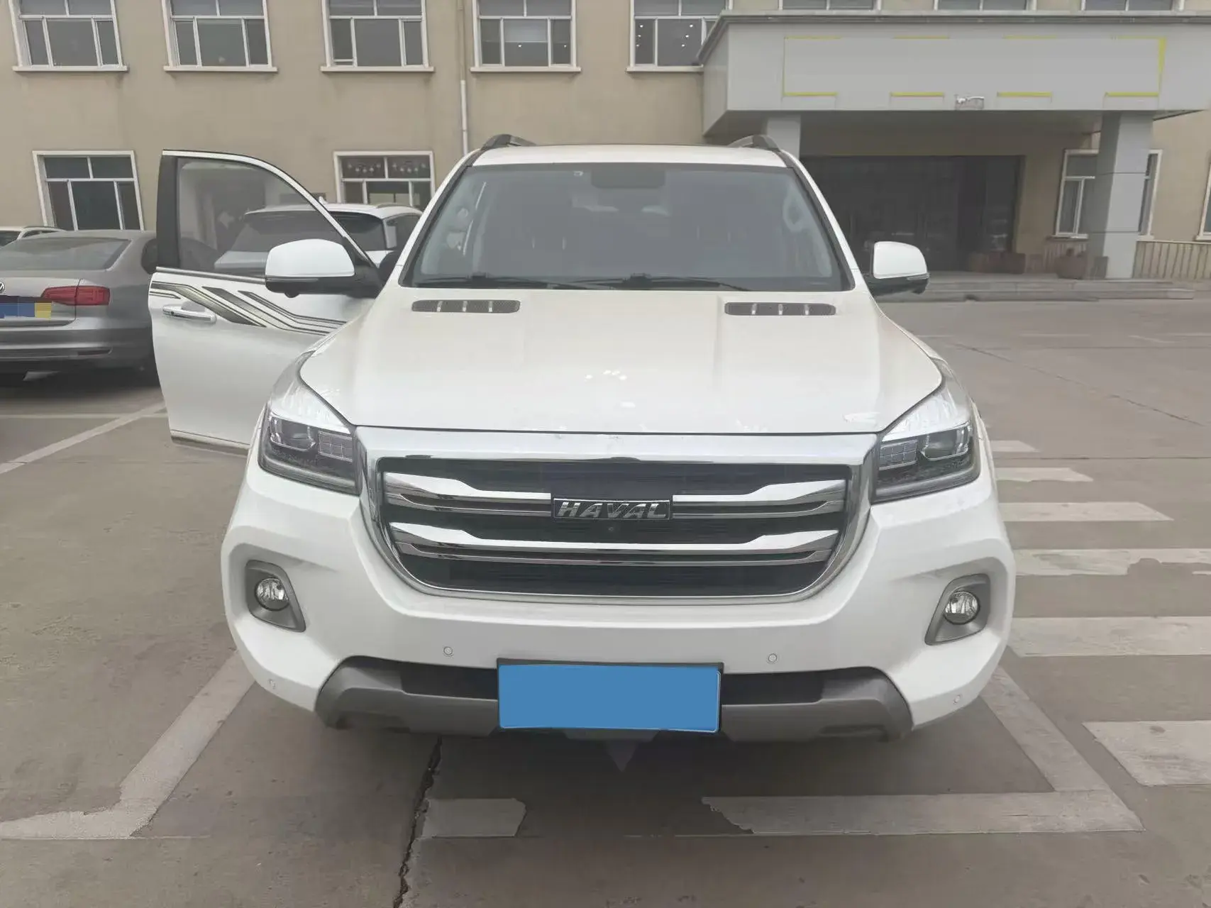 2020 HAVAL H9 thumbnail 2