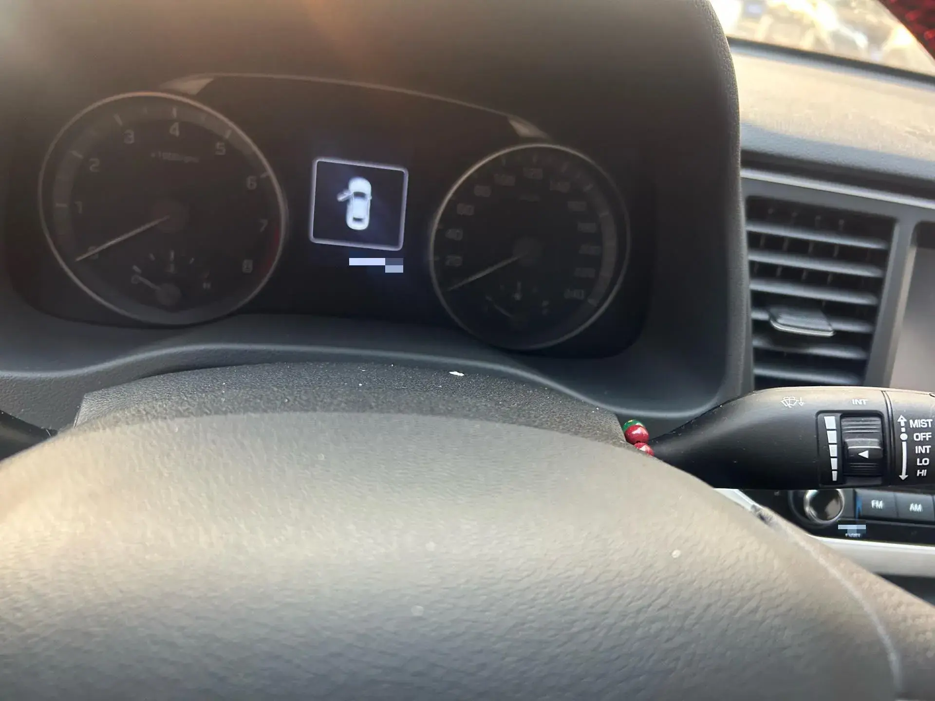 2016 HYUNDAI ELANTRA thumbnail 4