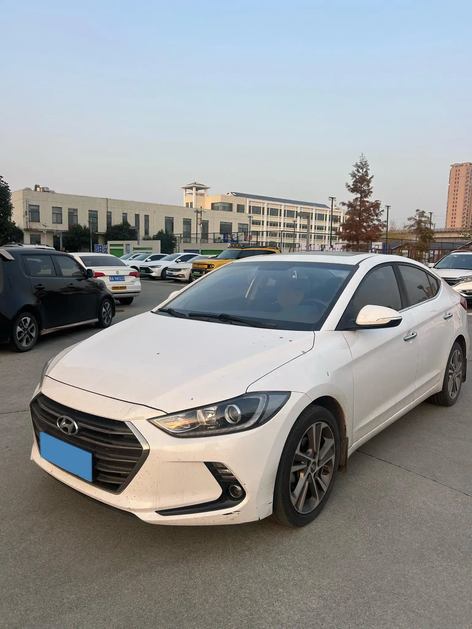 2016 HYUNDAI ELANTRA view 1