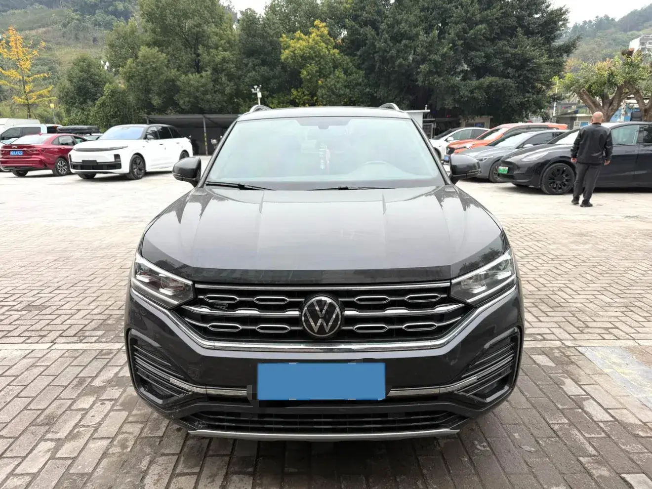 2022 VOLKSWAGEN TAYRON thumbnail 2