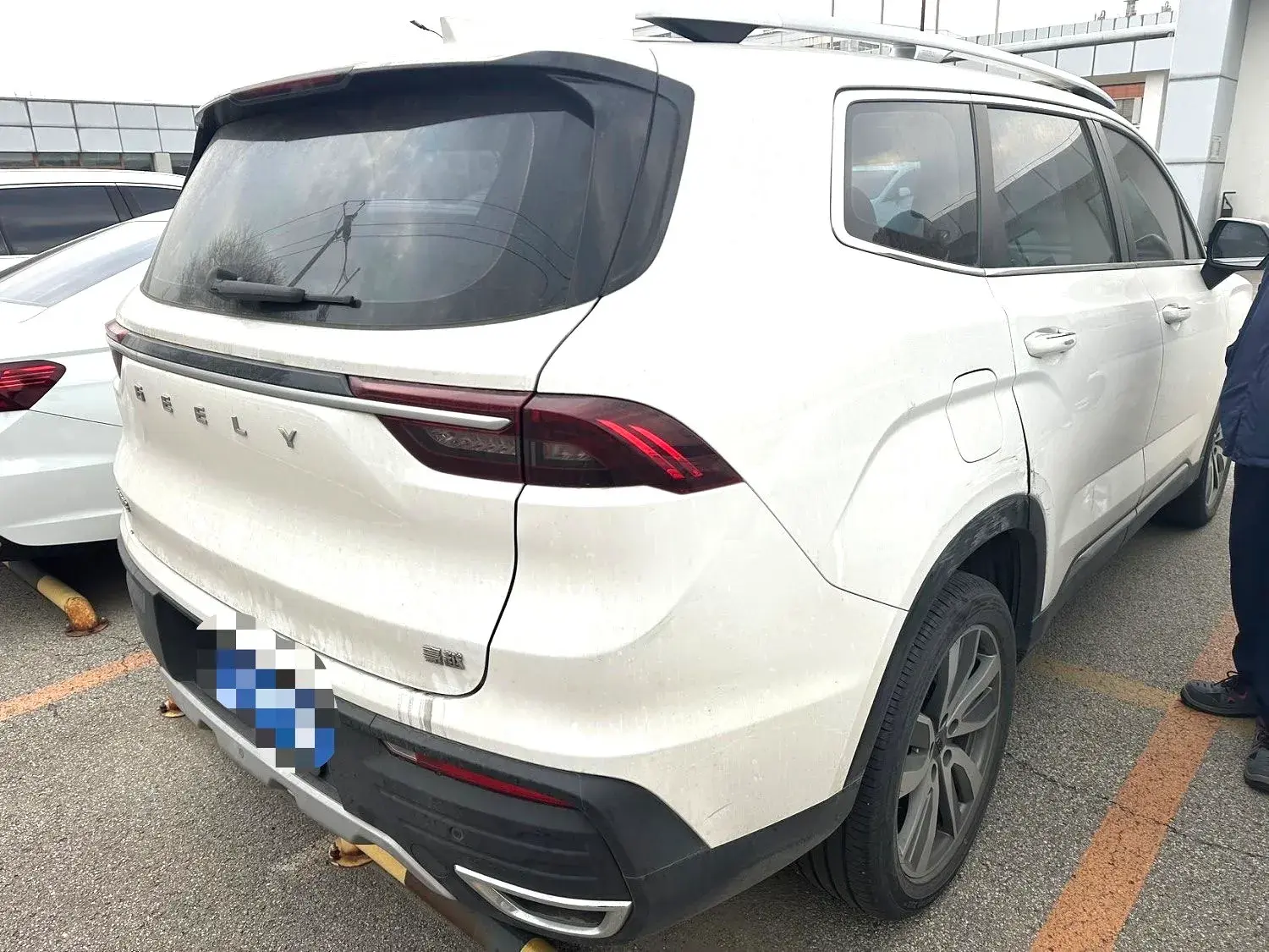 2022 GEELY OKAVANGO thumbnail 2