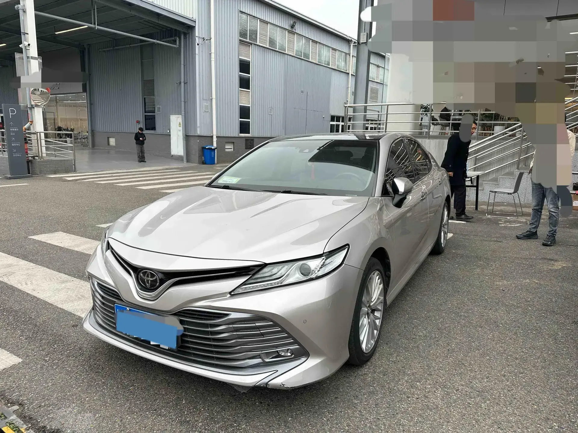 2019 TOYOTA CAMRY view 1