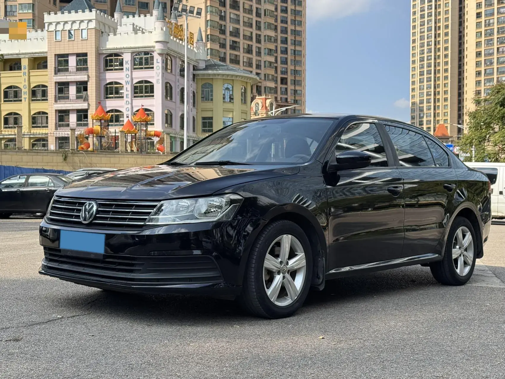 2017 VOLKSWAGEN LAVIDA view 1