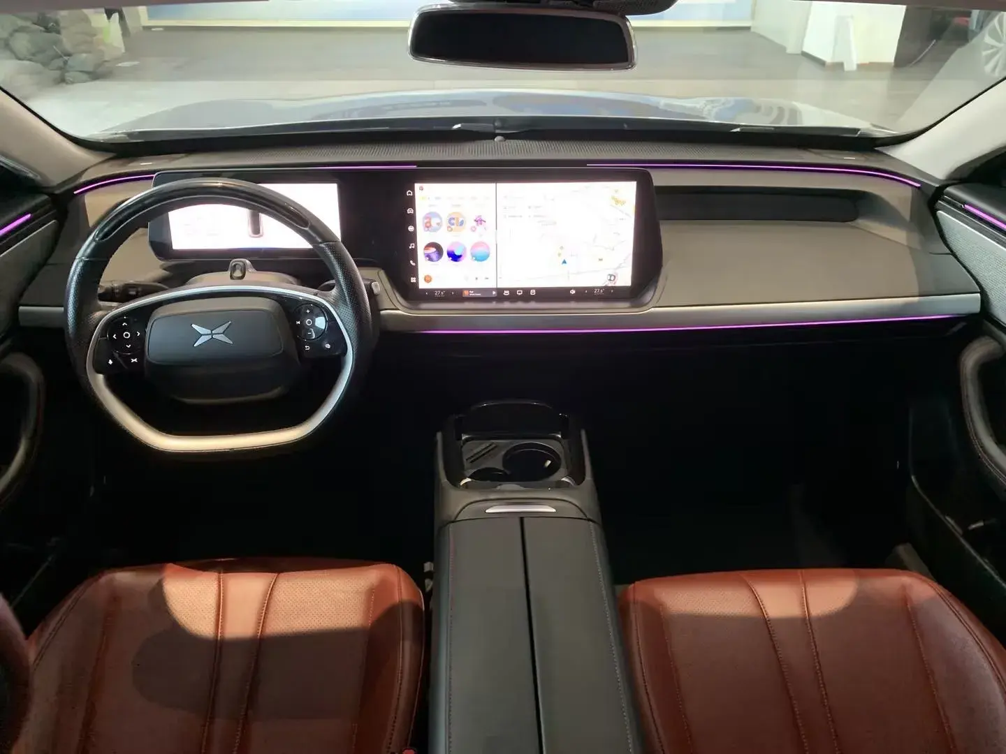 2022 XPENG P7 thumbnail 3