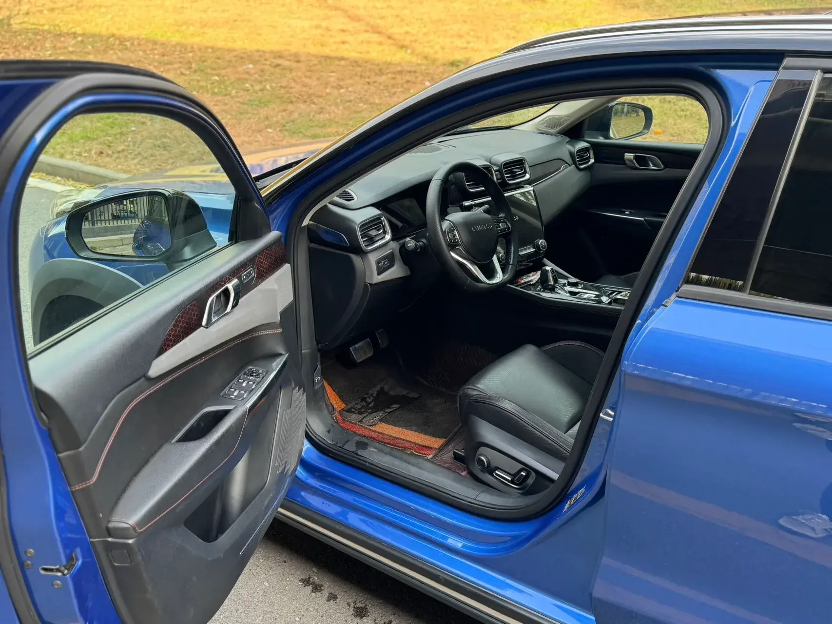 2018 LYNK&CO 02 thumbnail 4