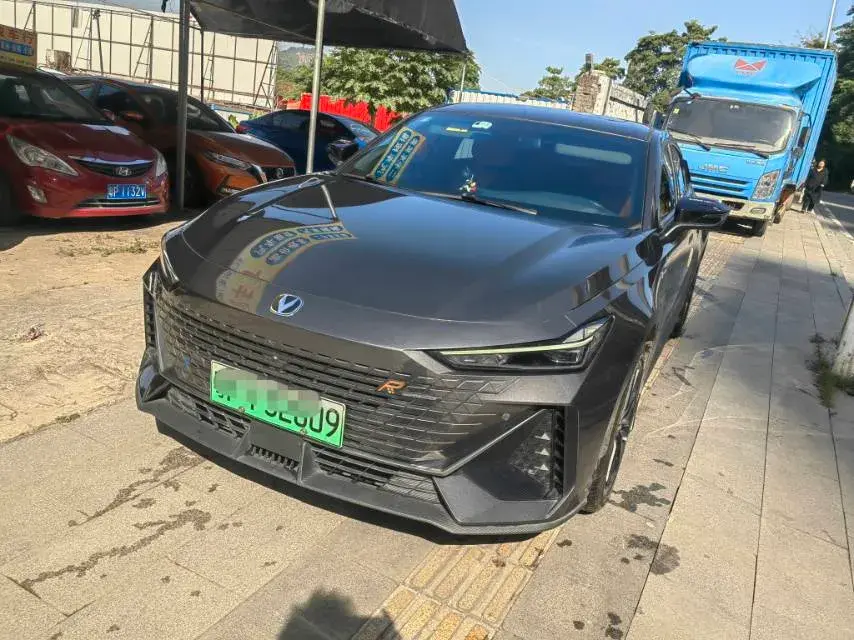 2023 CHANGAN UNI-V view 1