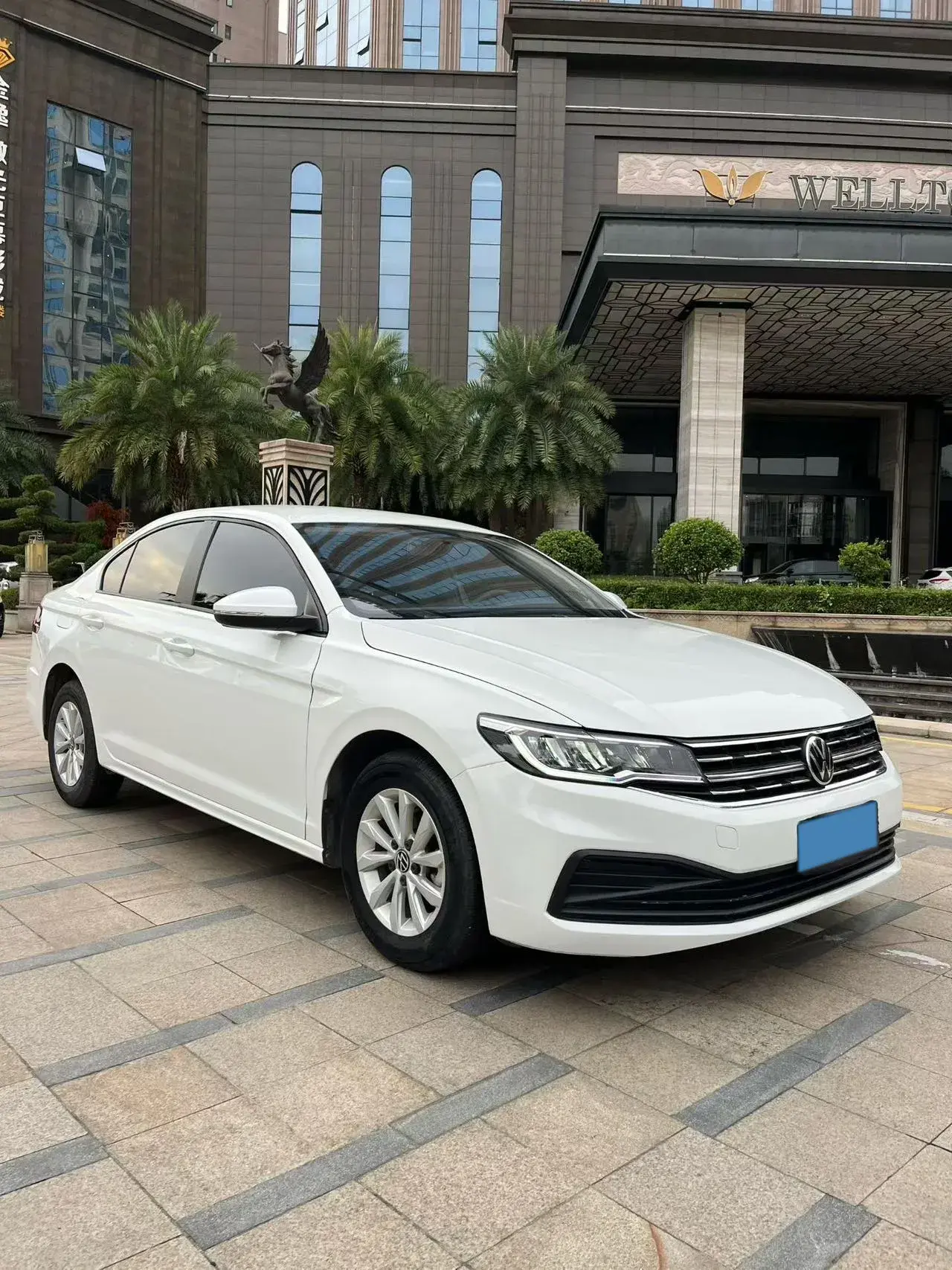 2021 VOLKSWAGEN BORA thumbnail 2