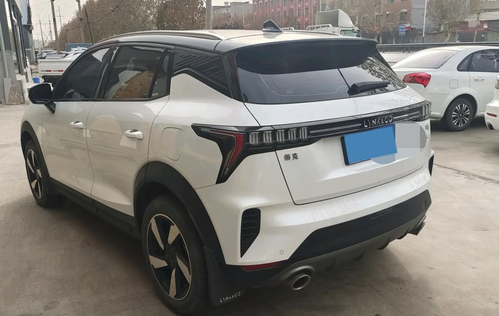 2020 LYNK&CO 06 thumbnail 4