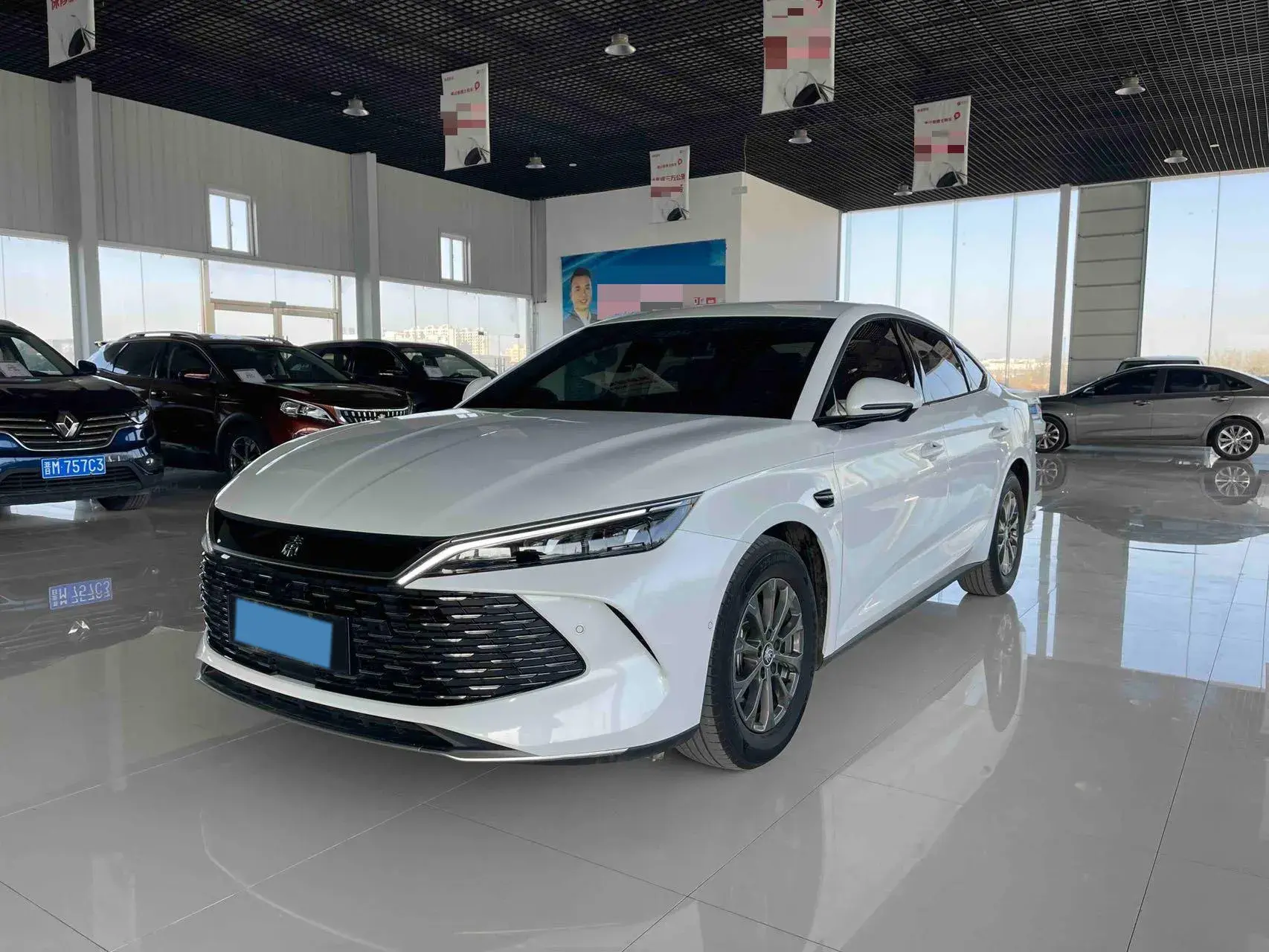 2025 BYD QINL view 1