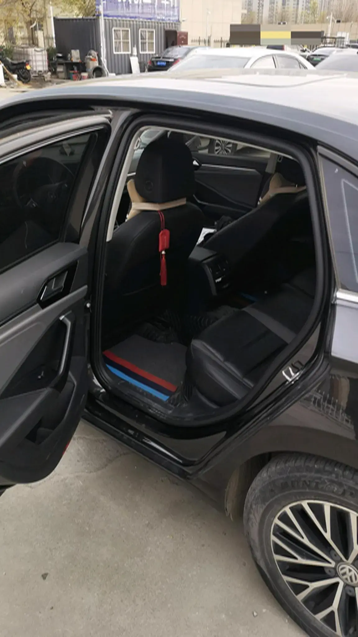 2021 VOLKSWAGEN SAGITAR thumbnail 4