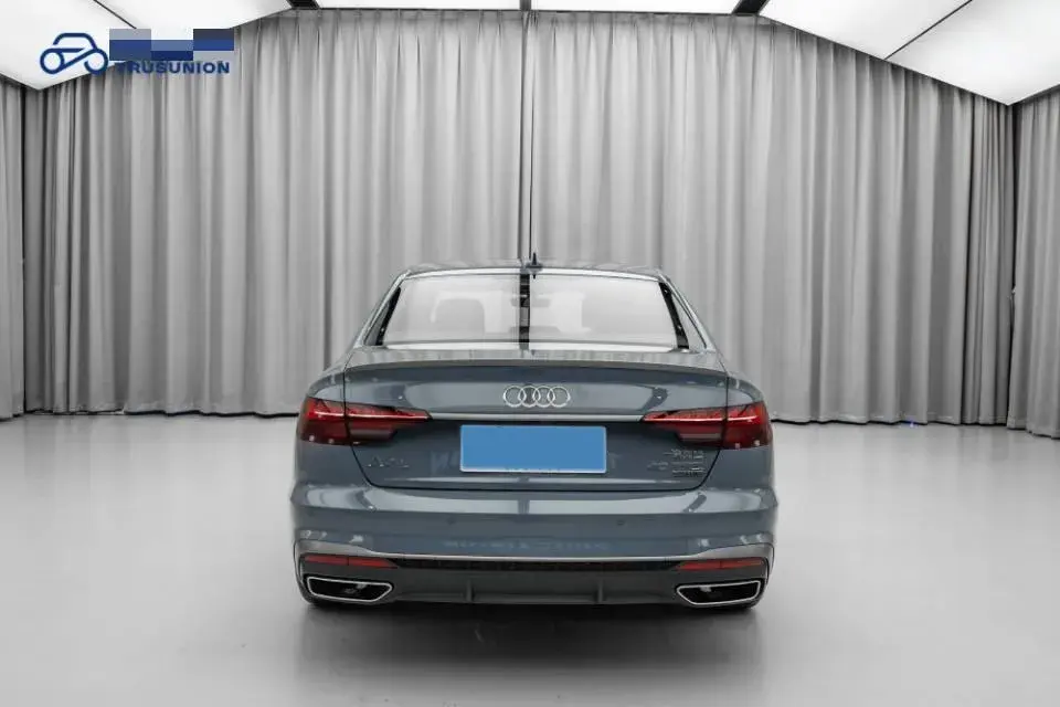 2022 AUDI A4L thumbnail 4