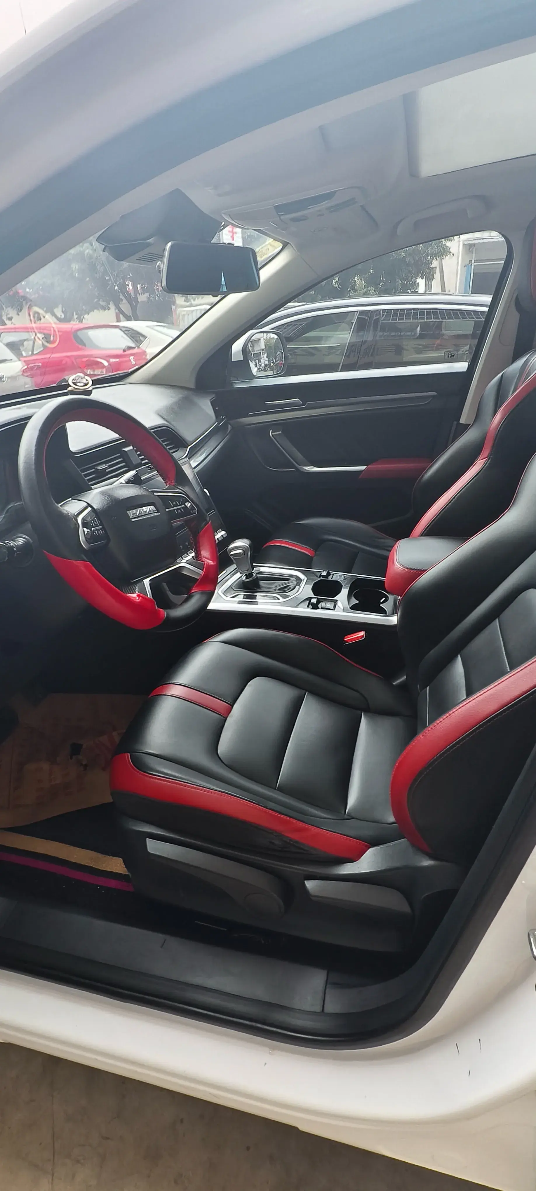 2018 HAVAL H4 thumbnail 4