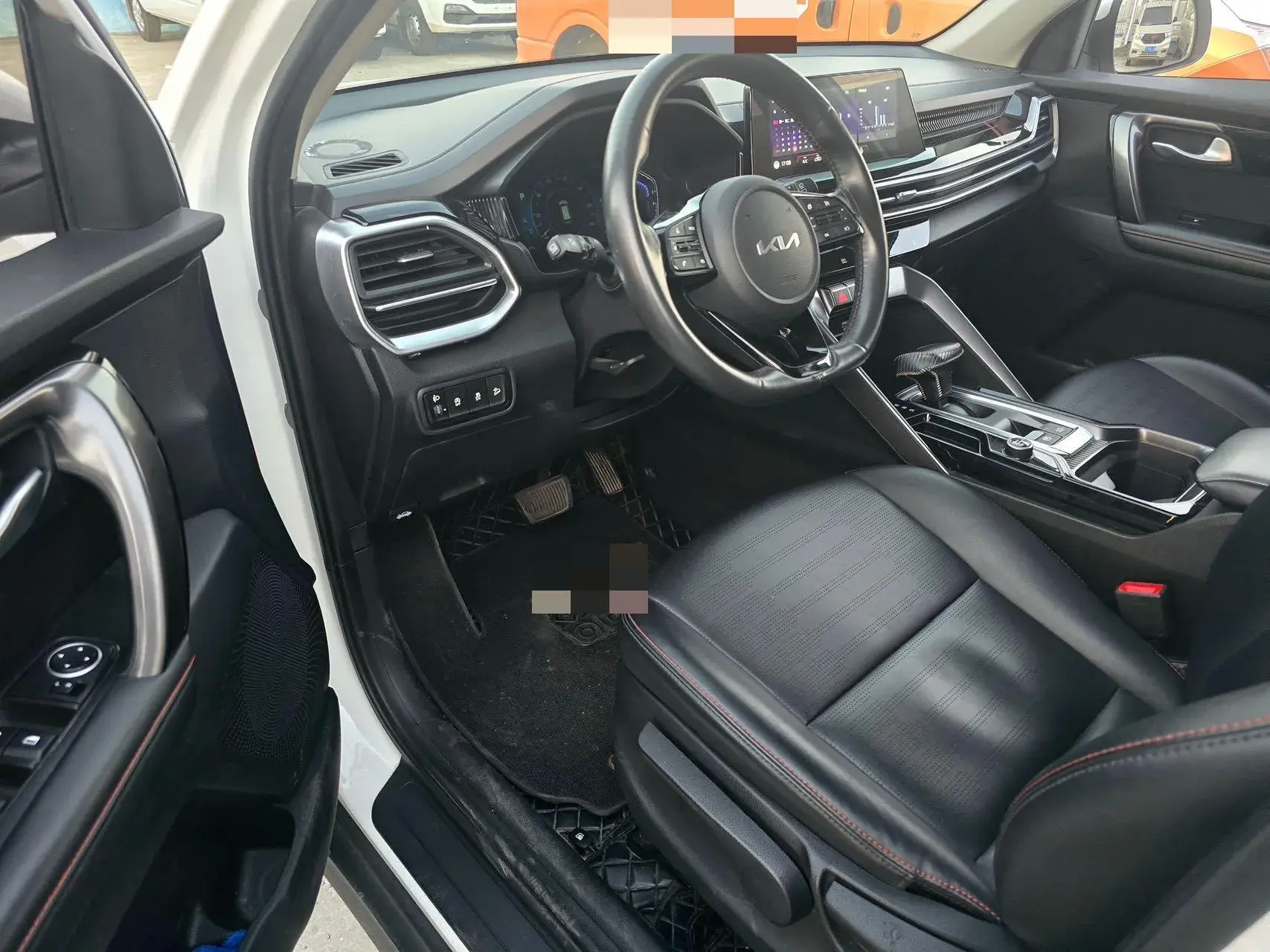 2021 KIA SPORTAGE thumbnail 4